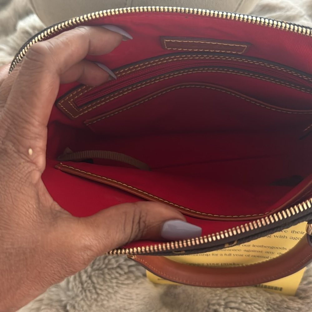 New Dooney&Bourke - Picture 4 of 4